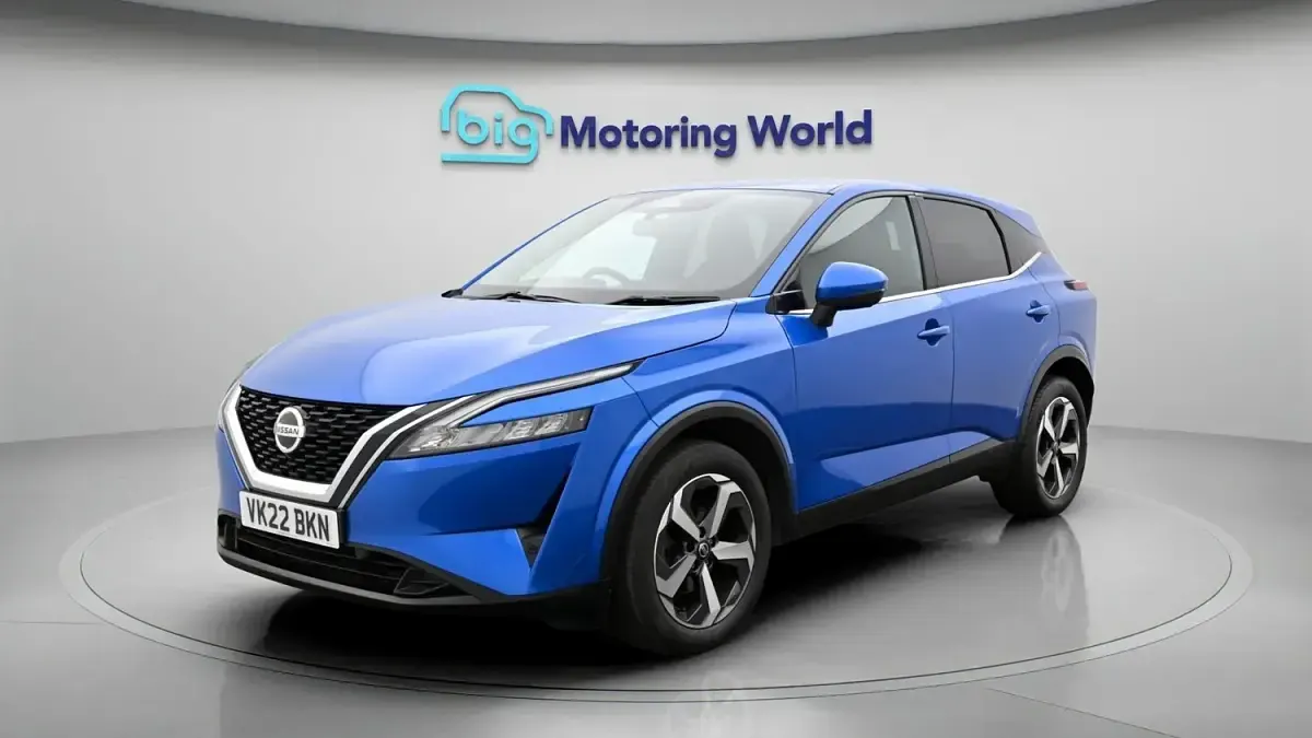 Used Nissan Qashqai N-Connecta 140 HP (102 kW) 2022 Blue SUV