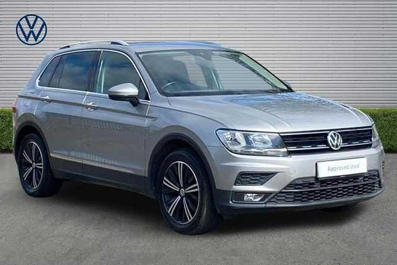 Usado VW Tiguan SE 150 HP (110 kW) 2018 Prateado SUV