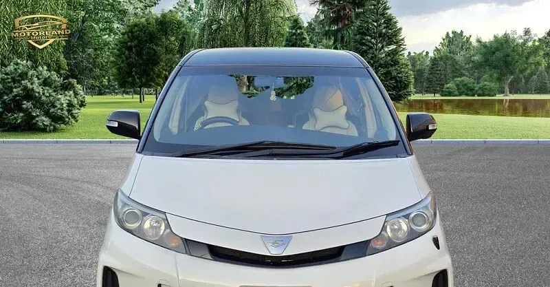 Used Toyota Estima 170 HP (125 kW) 2013 White