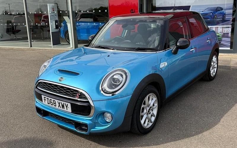 Używany Mini Cooper S Hatch 192 KM (141 kW) 2018 Niebieski Hatchback