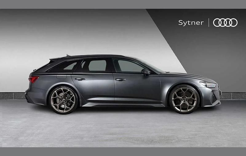 Usado Audi RS6 Design 630 HP (463 kW) 2025 Cinzento Carrinha