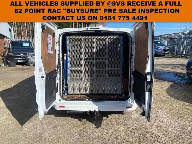 Used Nissan NV300 Acenta 120 HP (88 kW) 2021 White Van