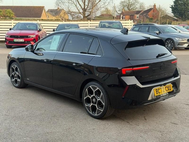 Used Vauxhall Astra Ultimate 130 HP (95 kW) 2023 Black Hatchback