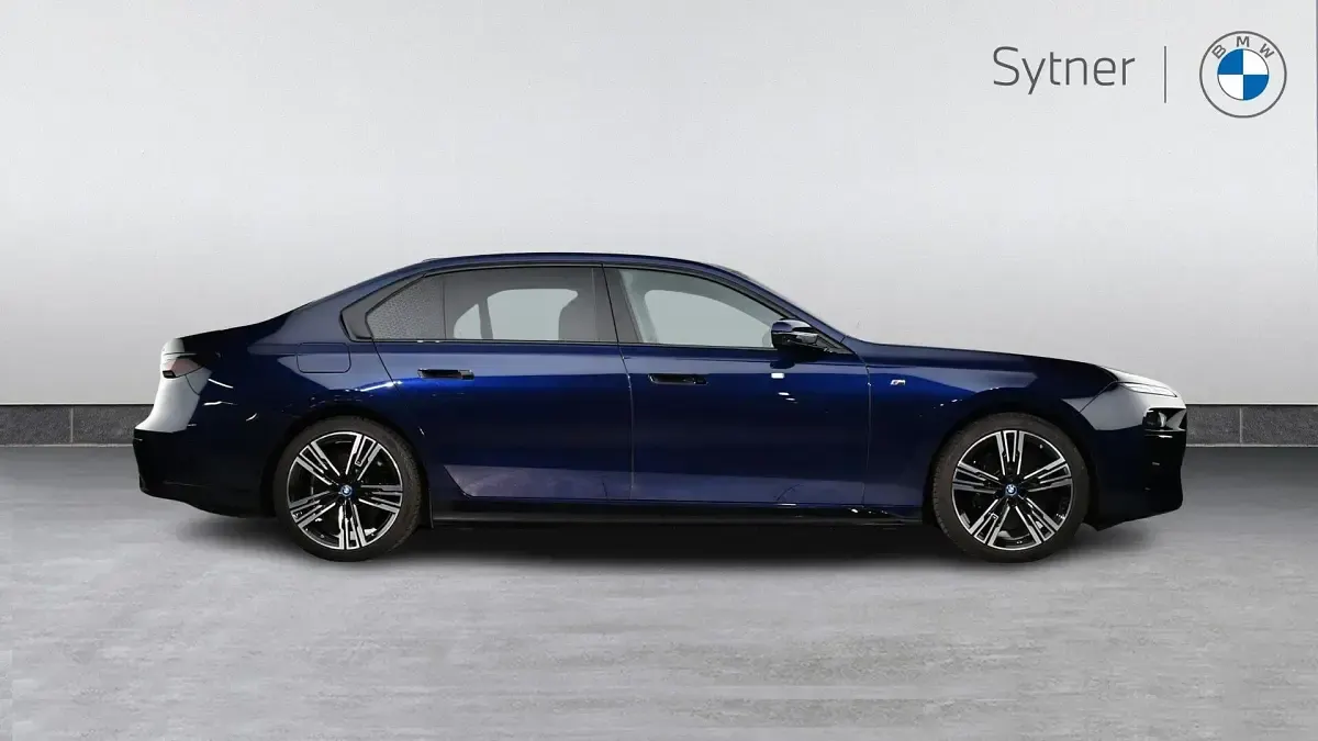 Used BMW i7 M Sport 400 kW (544 HP) 2023 Blue Sedan