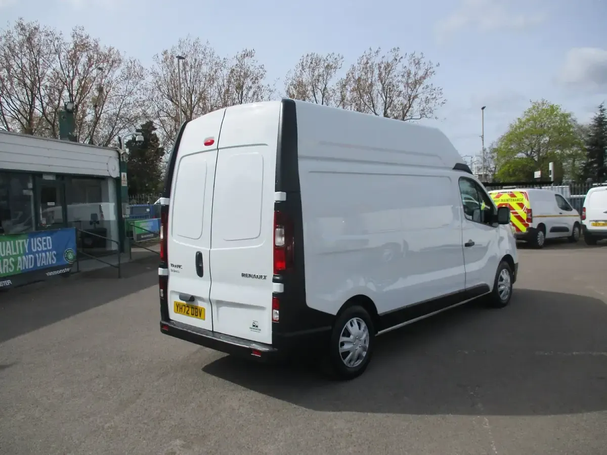 Used Renault Trafic Business 2022 White MPV