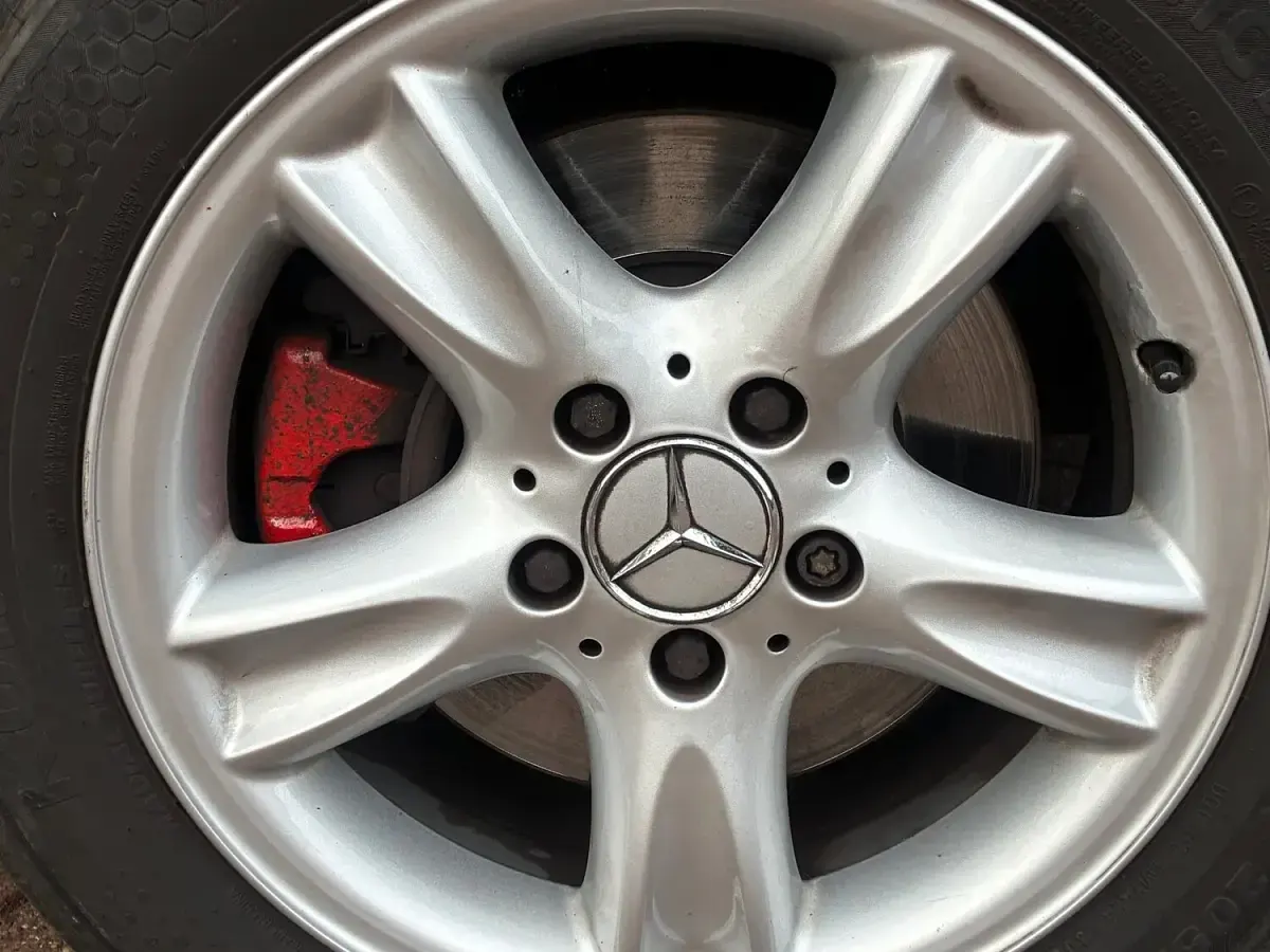 Used Mercedes CLK320 Avantgarde 2004 Silver Coupe