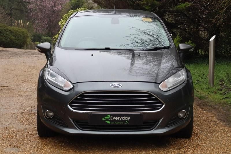 Used Ford Fiesta Titanium 2015 Grey Hatchback