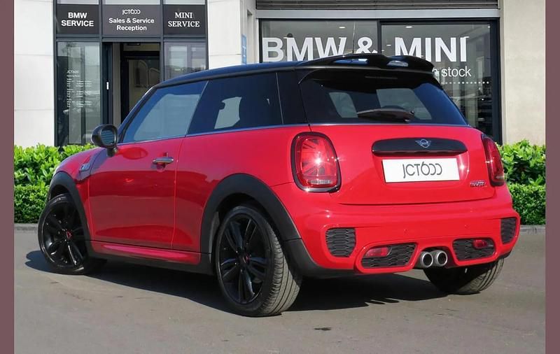 Used Mini Cooper S Sport 188 HP (138 kW) 2021 Red Hatchback