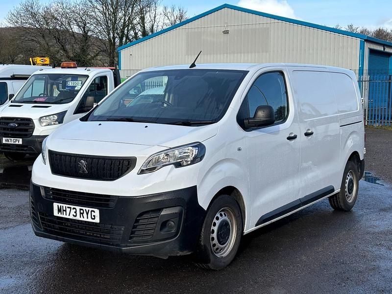 Second-hand Peugeot Expert Premium 2023 Alb Van