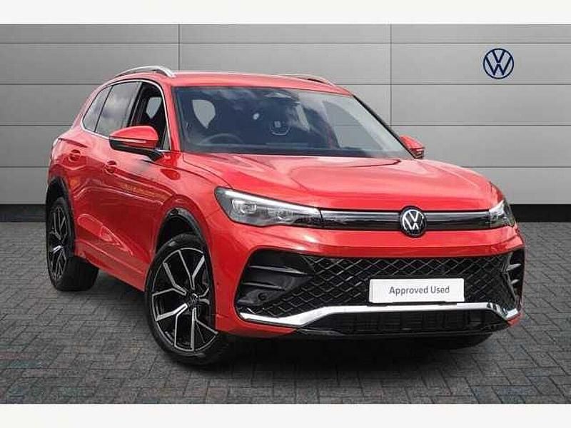 Used 2025 VW Tiguan SUV | £32,790 (A bit pricey) - Image 1/4