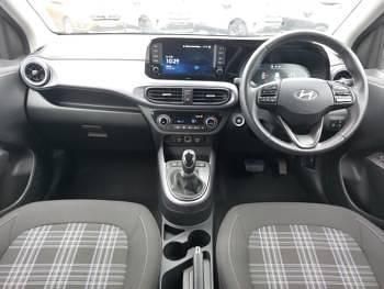 Used Hyundai i10 Premium 79 HP (58 kW) 2025 Grey Hatchback