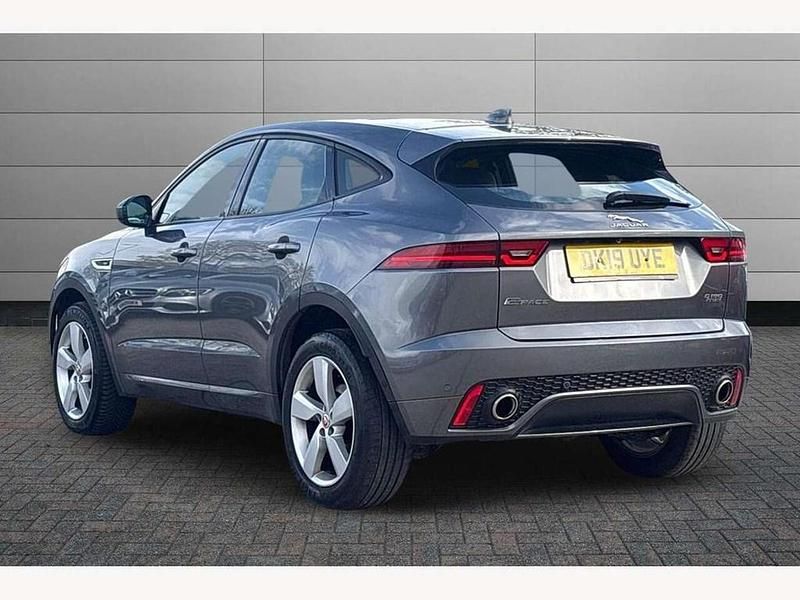 Używany Jaguar E-Pace R-Dynamic 180 KM (132 kW) 2019 Szary SUV