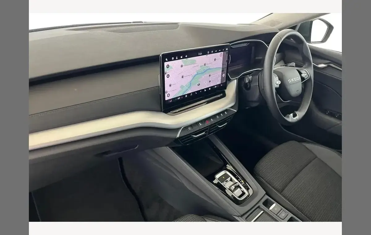Usado Skoda Octavia SE Technology 150 CV (110 kW) 2025 Gris Familiar