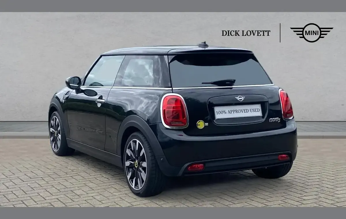 Gebraucht Mini Cooper S Level 3 135 kW (184 PS) 2023 Schwarz Kleinwagen