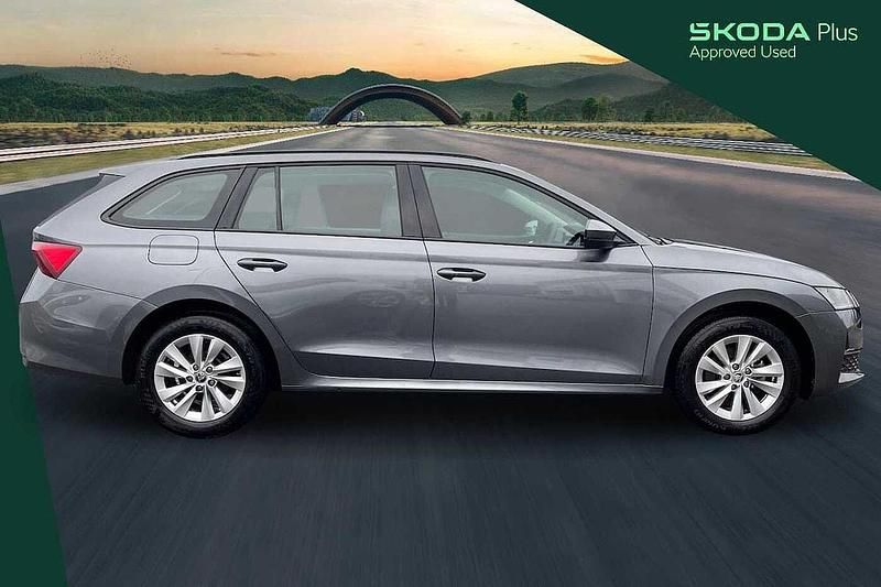 Used Skoda Octavia SE Technology 116 HP (85 kW) 2024 Graphite grey metallic Estate