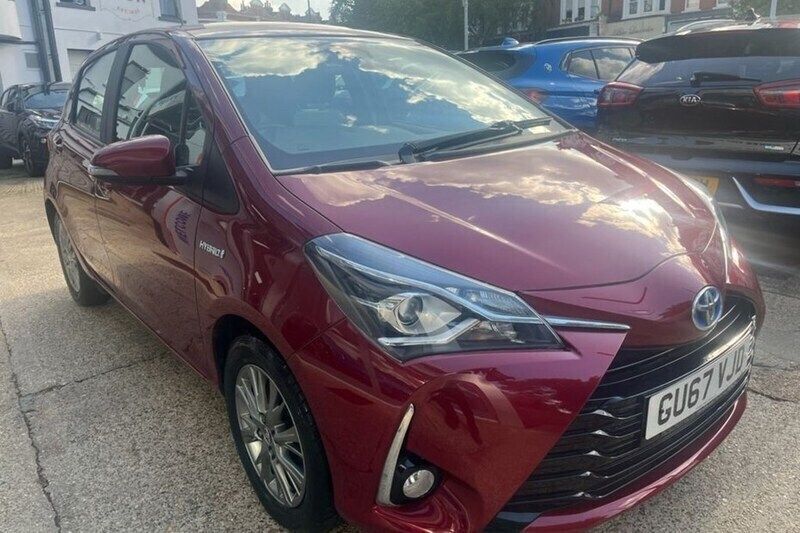 Used 2017 Toyota Yaris Hybrid | £12,495 (Good price) - Image 1/1