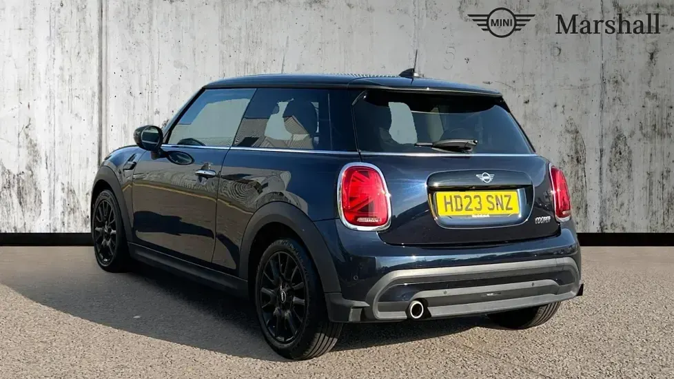Used Mini Cooper Classic 136 HP (100 kW) 2023 Enigmatic black metallic Hatchback