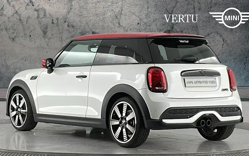 Used Mini Cooper S Exclusive 178 HP (130 kW) 2022 Hatchback
