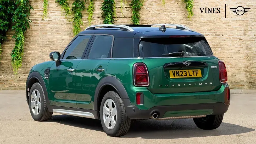 Used Mini Cooper Countryman Classic 134 HP (98 kW) 2023 Green SUV