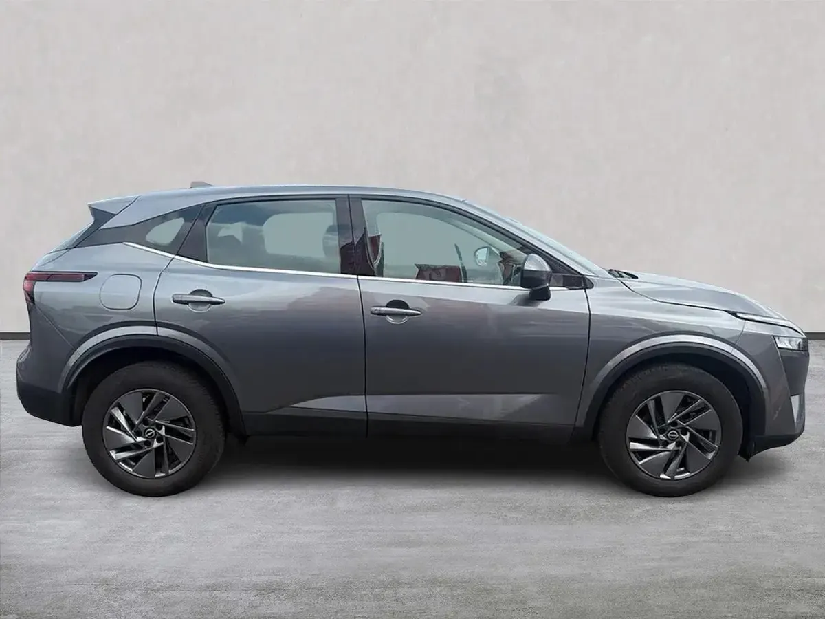 Used Nissan Qashqai Acenta Premium 140 HP (102 kW) 2023 Grey SUV