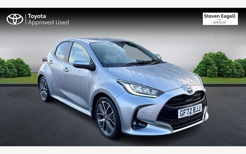 Used 2025 Toyota Yaris Hybrid Hatchback | £20,473 (Fair price) - Image 1/3
