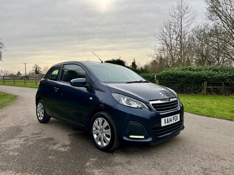 Used Peugeot 108 Active 68 HP (50 kW) 2014 Blue Hatchback