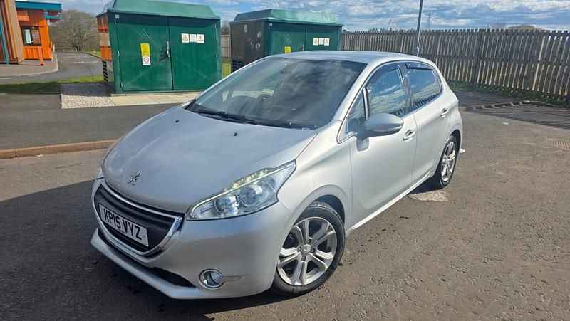 Used Peugeot 208 Allure 2015 Silver Hatchback