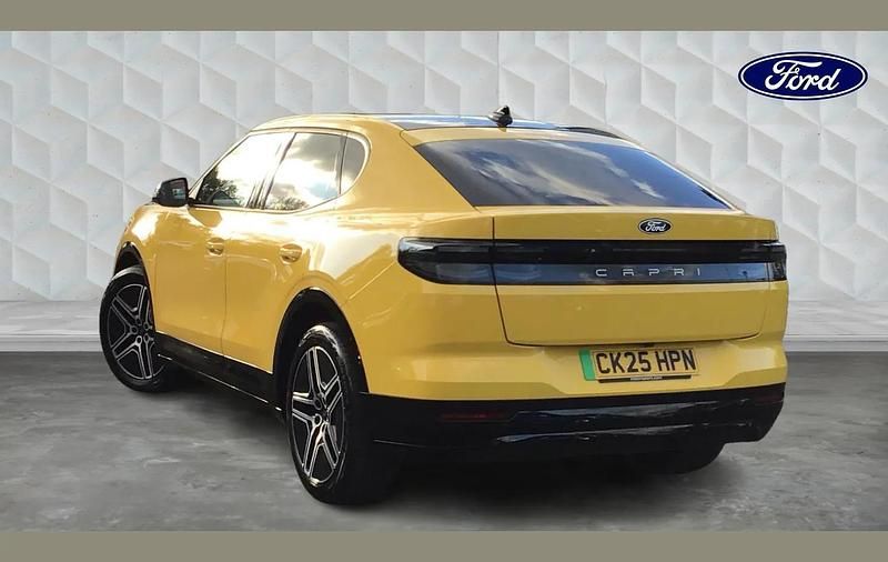 Used Ford Capri Premium 210 kW (286 HP) 2025 Yellow SUV