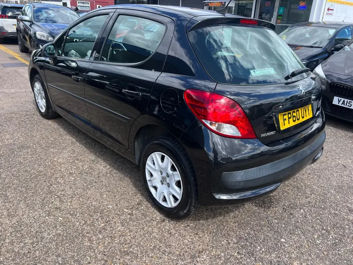 Second-hand Peugeot 207 S 2010 Negru Hatchback