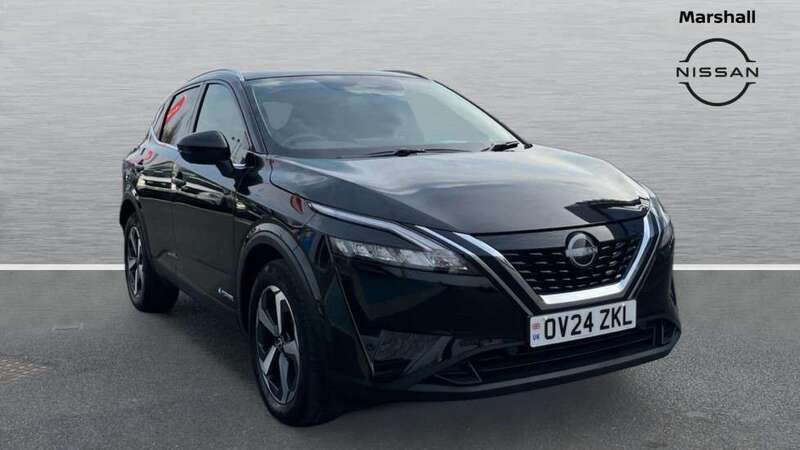 Black Used 2024 Nissan Qashqai N-Connecta SUV | £24,386 (Good price) - Image 1/4