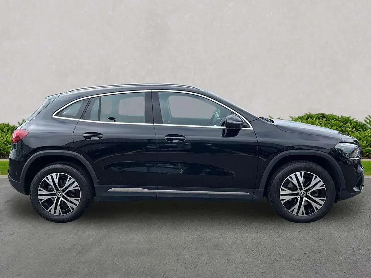 Used Mercedes GLA200 Executive 2026 Black SUV