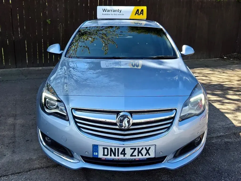 Second-hand Vauxhall Insignia Edition 140 CP (102 kW) 2014 Argintiu Hatchback
