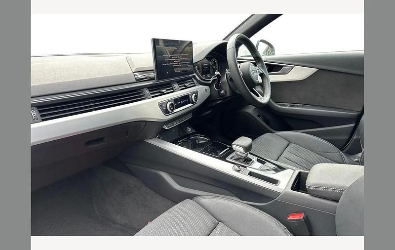 Used Audi A4 S-Line 204 HP (150 kW) 2024 Arkona white Estate