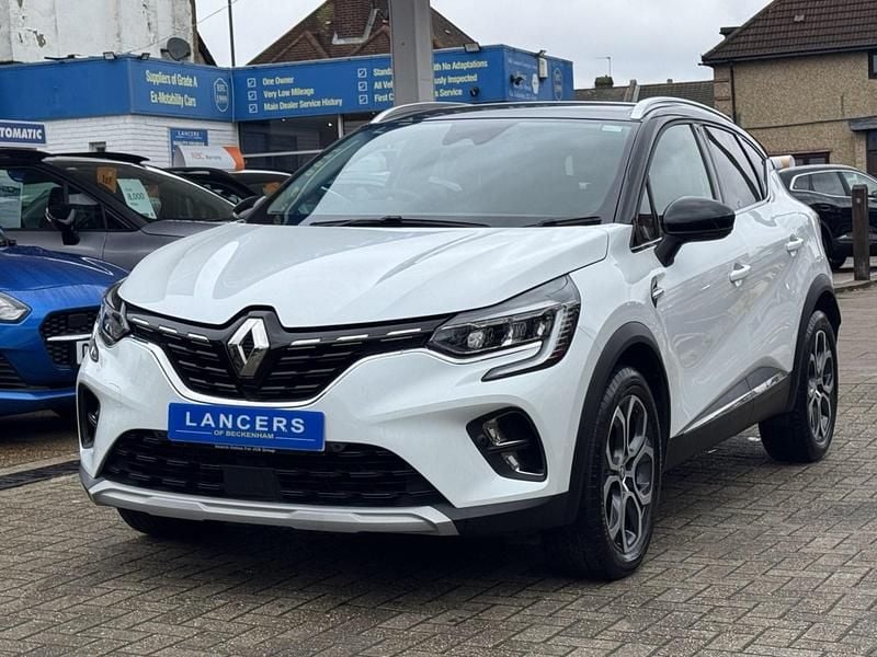 Used Renault Captur Techno 91 HP (66 kW) 2022 White SUV