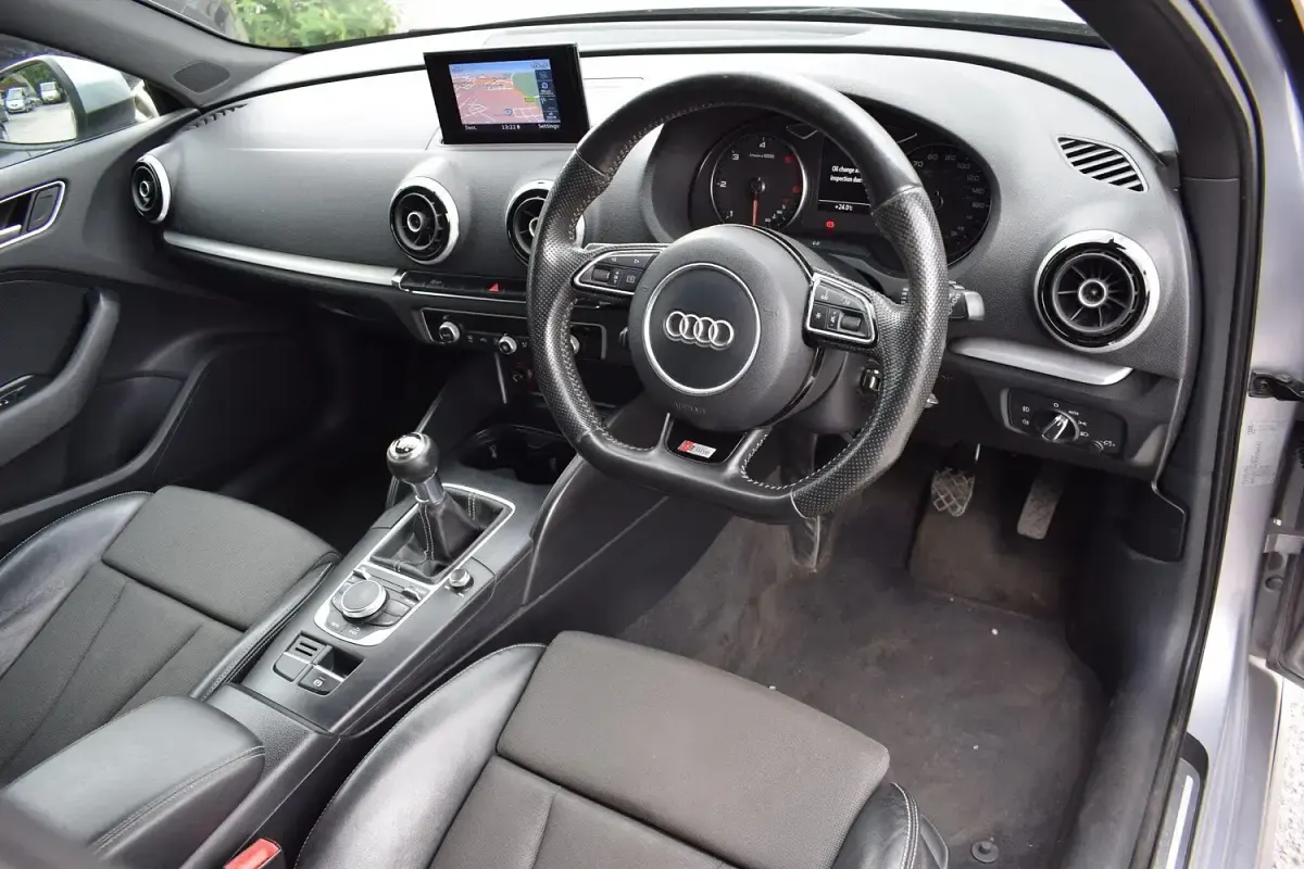 Used Audi A3 S-Line 184 HP (135 kW) 2014 Silver Hatchback