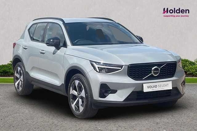 Used 2025 Volvo XC40 Plus SUV | £33,990 (Fair price) - Image 1/4