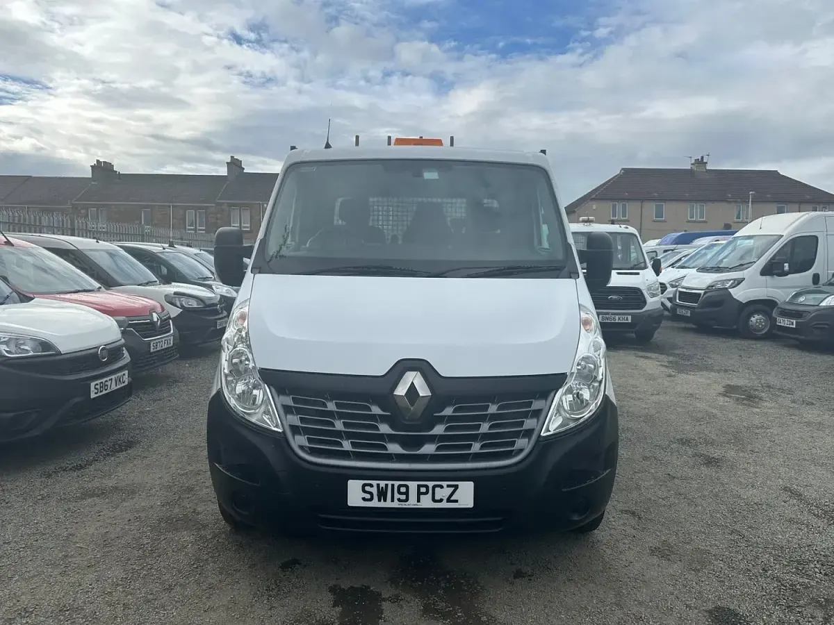 Used Renault Master Business 2019 White Cabriolet