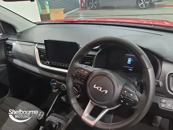 Used Kia Stonic 98 HP (72 kW) 2025 Red SUV