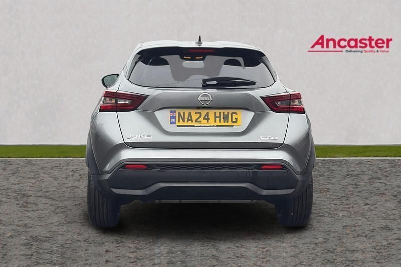 Used Nissan Juke N-Connecta 140 HP (102 kW) 2024 Grey SUV