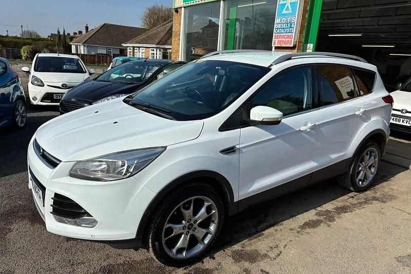 Used Ford Kuga Titanium 180 HP (132 kW) 2015