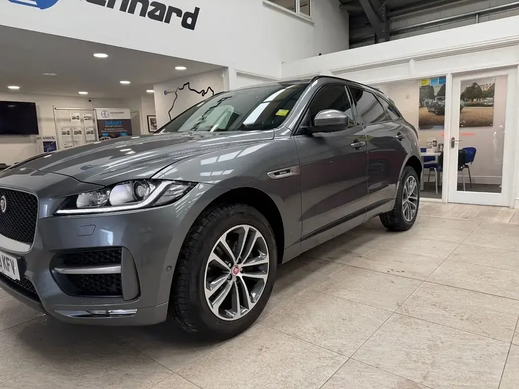 Used Jaguar F-Pace R-Sport 180 HP (132 kW) 2018 Grey SUV