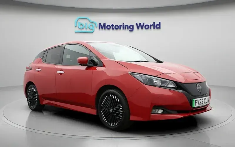 Used Nissan Leaf N-Connecta 110 kW (150 HP) 2025 Hatchback