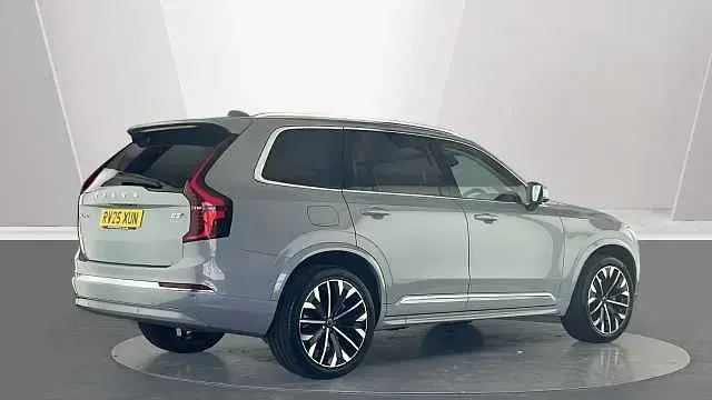 Begagnad Volvo XC90 Ultra 247 HK (181 kW) 2025 SUV