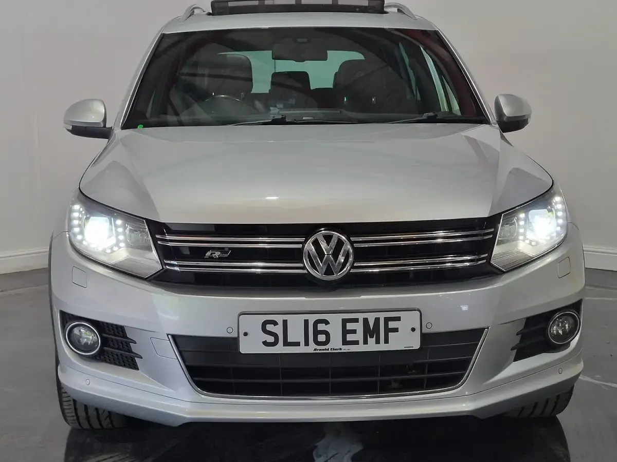 Used VW Tiguan R-line Edition 150 HP (110 kW) 2016 Silver SUV