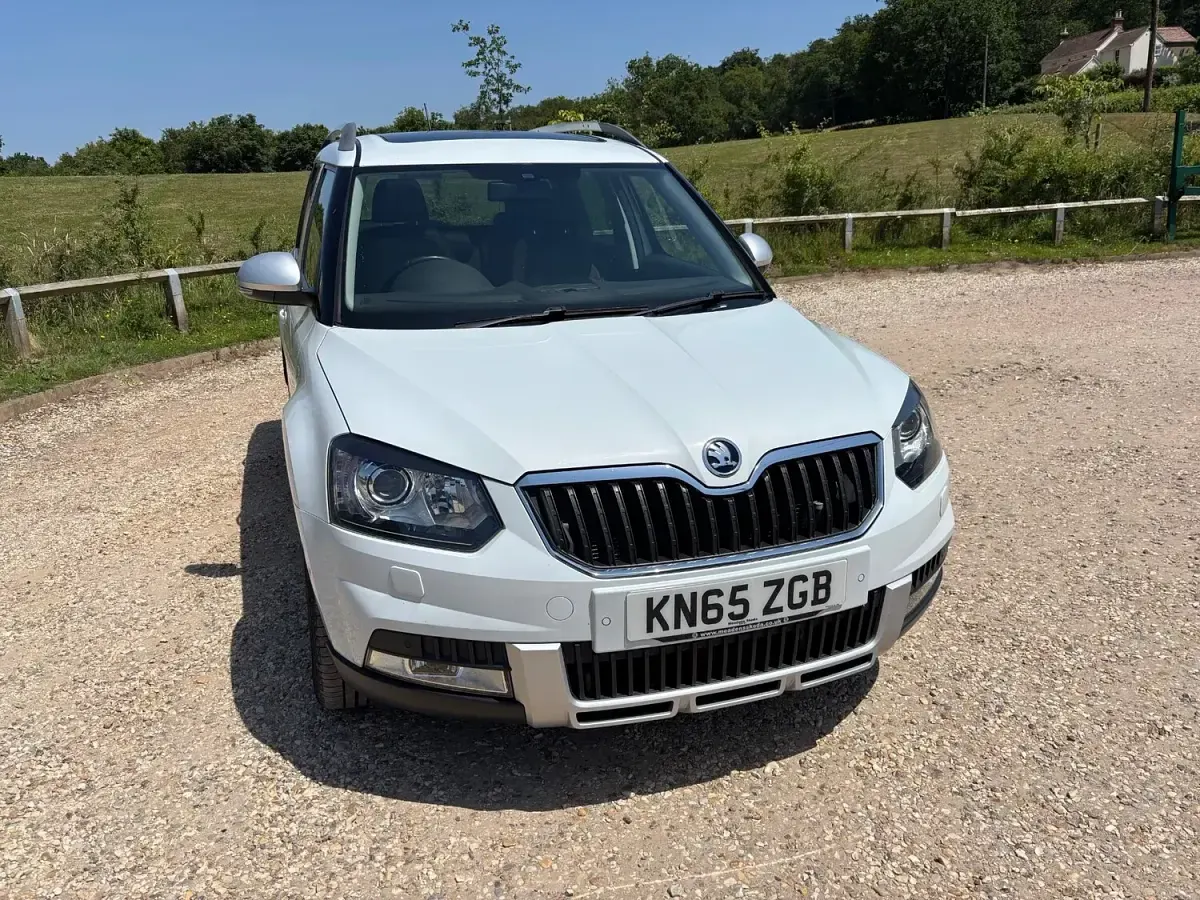Used Skoda Yeti 150 HP (110 kW) 2015 White SUV