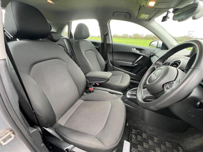 Used Audi A1 Sportback Sport 122 HP (89 kW) 2026 Silver Hatchback