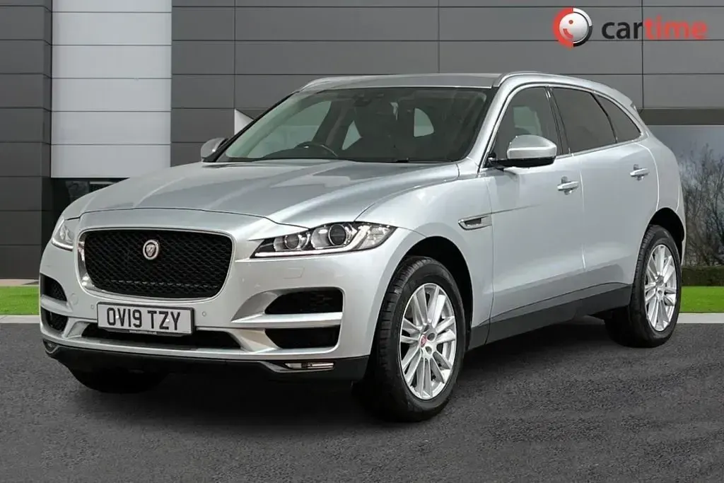 Second-hand Jaguar F-Pace Portfolio 2019 Argintiu SUV