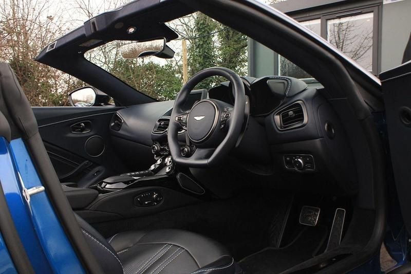 Used Aston Martin V8 Vantage 2023 Blue Cabriolet