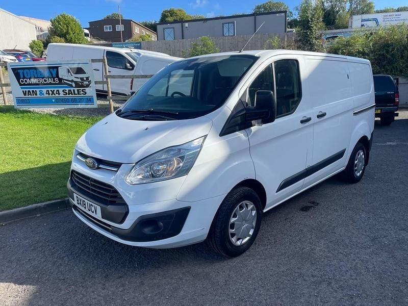 White Used 2018 Ford Transit Custom Trend Van | £7,495 (Fair price) - Image 1/4