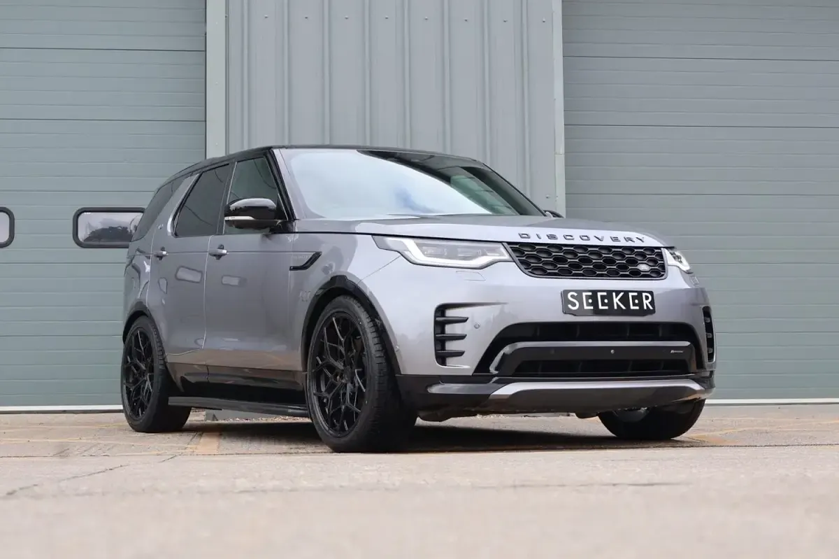 Used Land Rover Discovery HSE Dynamic 2023 Grey SUV